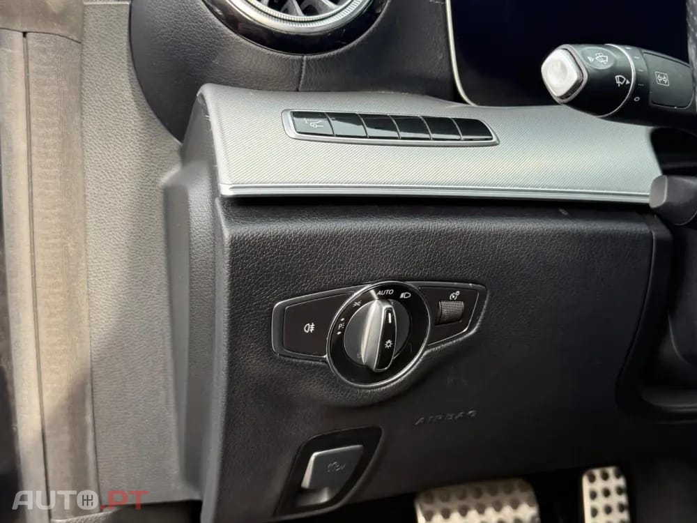 Mercedes-Benz E 220 d AMG Line