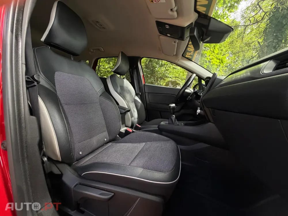 Renault Captur 1.0 TCe Exclusive