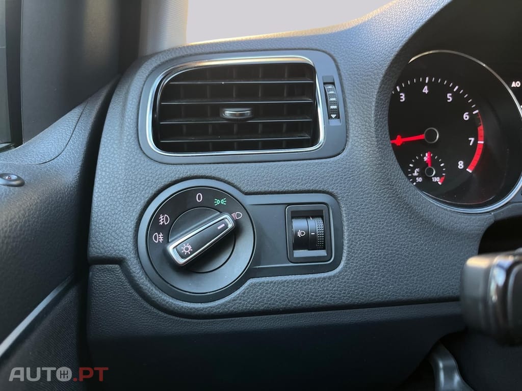 Volkswagen Polo 1.2 DSG 