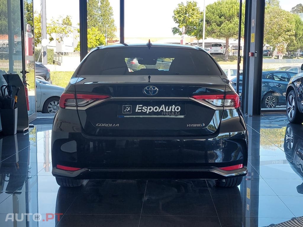 Toyota Corolla 1.8 Hybrid Exclusive