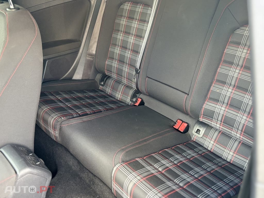 Volkswagen Golf 2.0 GTi DSG