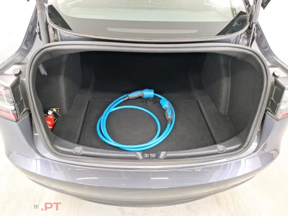 Tesla Model 3 Standard Range Plus RWD