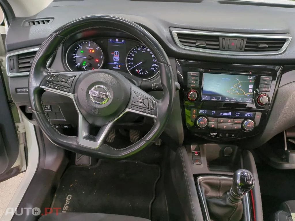 Nissan Qashqai 1.5 dCi N-Connecta J18