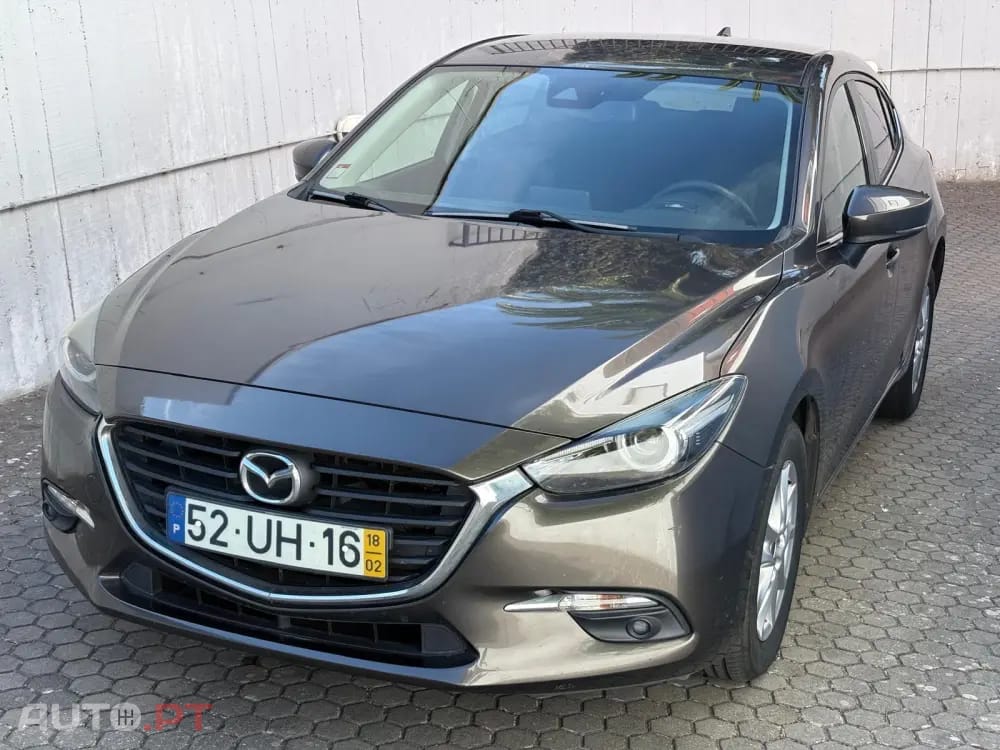 Mazda 3 1.5 Sky-G Evolve HS Navi