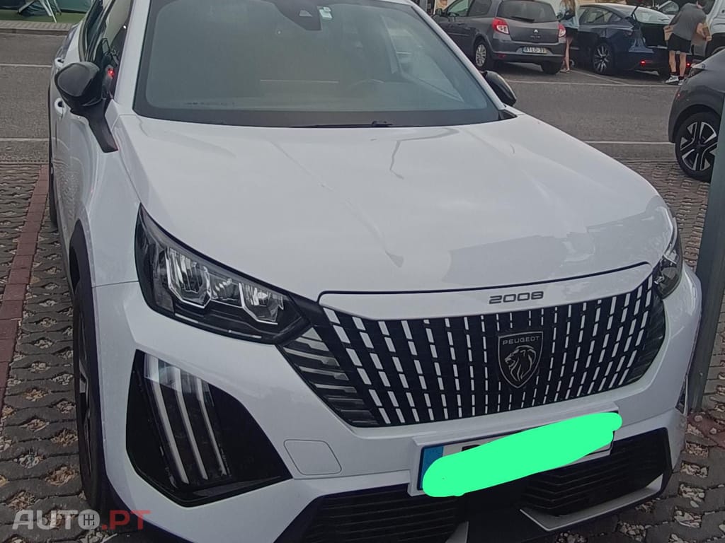 Peugeot E-2008 Allure Pack 1.2 PureTech