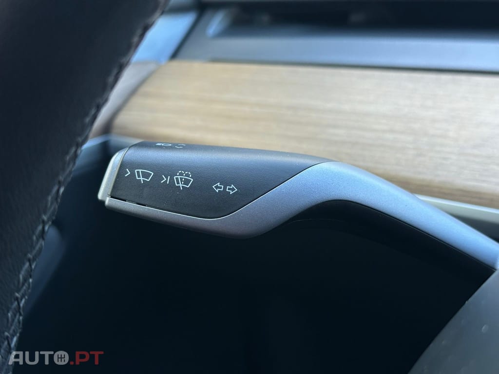 Tesla Model Y Performance Tração Integral