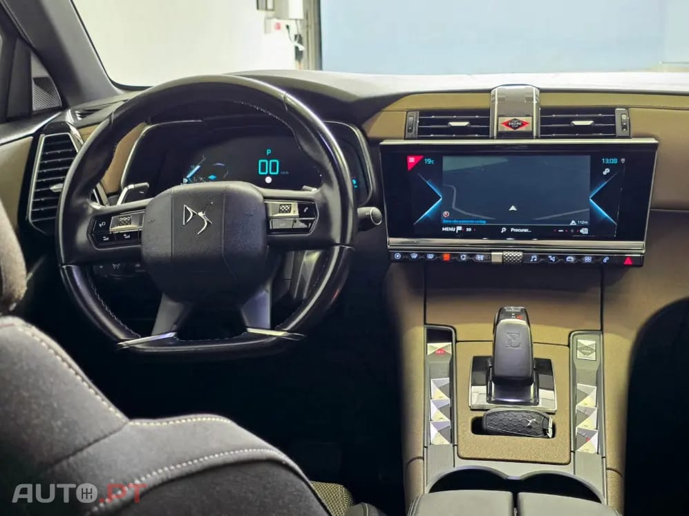 DS DS7 Crossback E-Tense Bastille+ EAT8