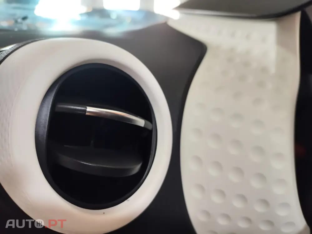 Renault Twingo 1.0 SCe Intens