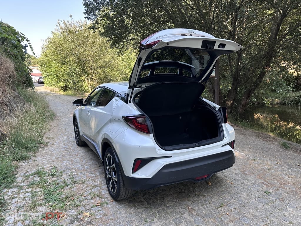 Toyota C-HR 1.8 Hybrid Exclusive