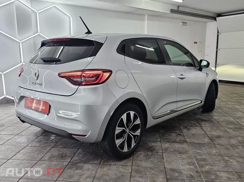 Renault Clio 1.0 TCe Limited Bi-Fuel
