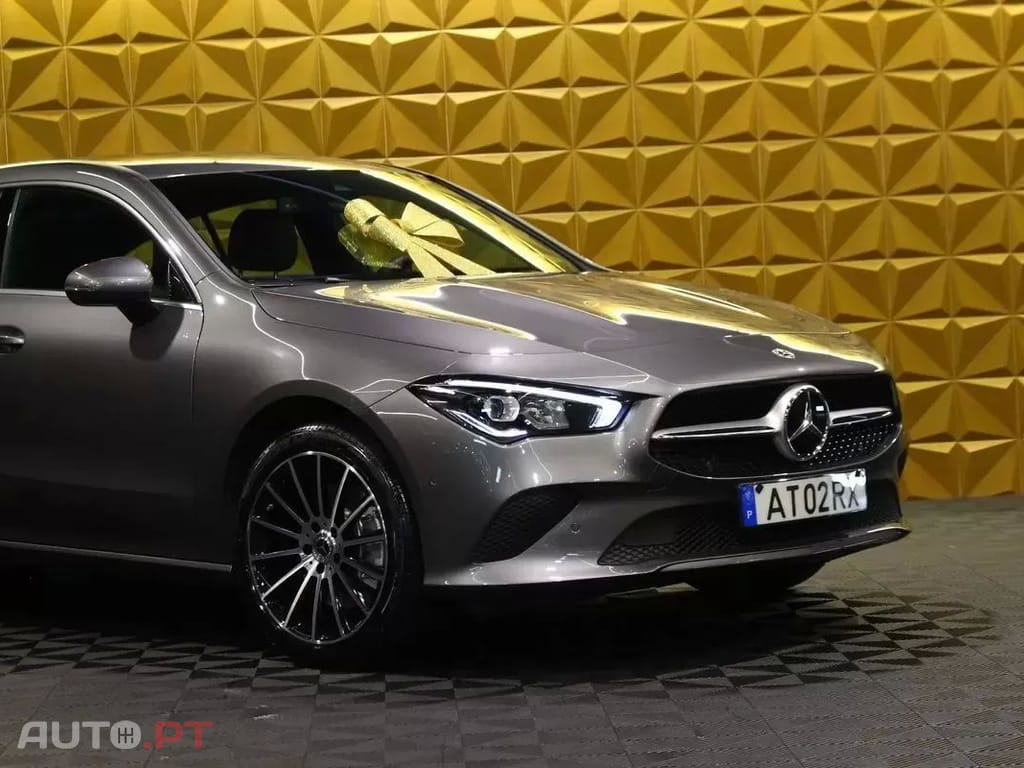 Mercedes-Benz CLA 250 e Progressive