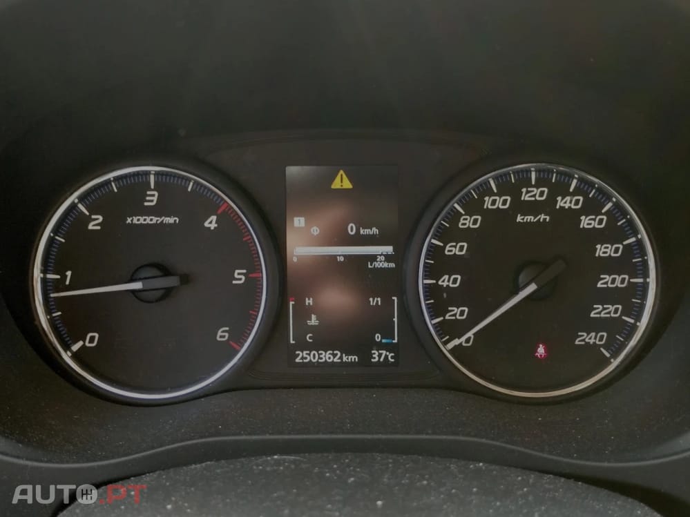 Mitsubishi Outlander 2.2 DI-D Instyle Navi