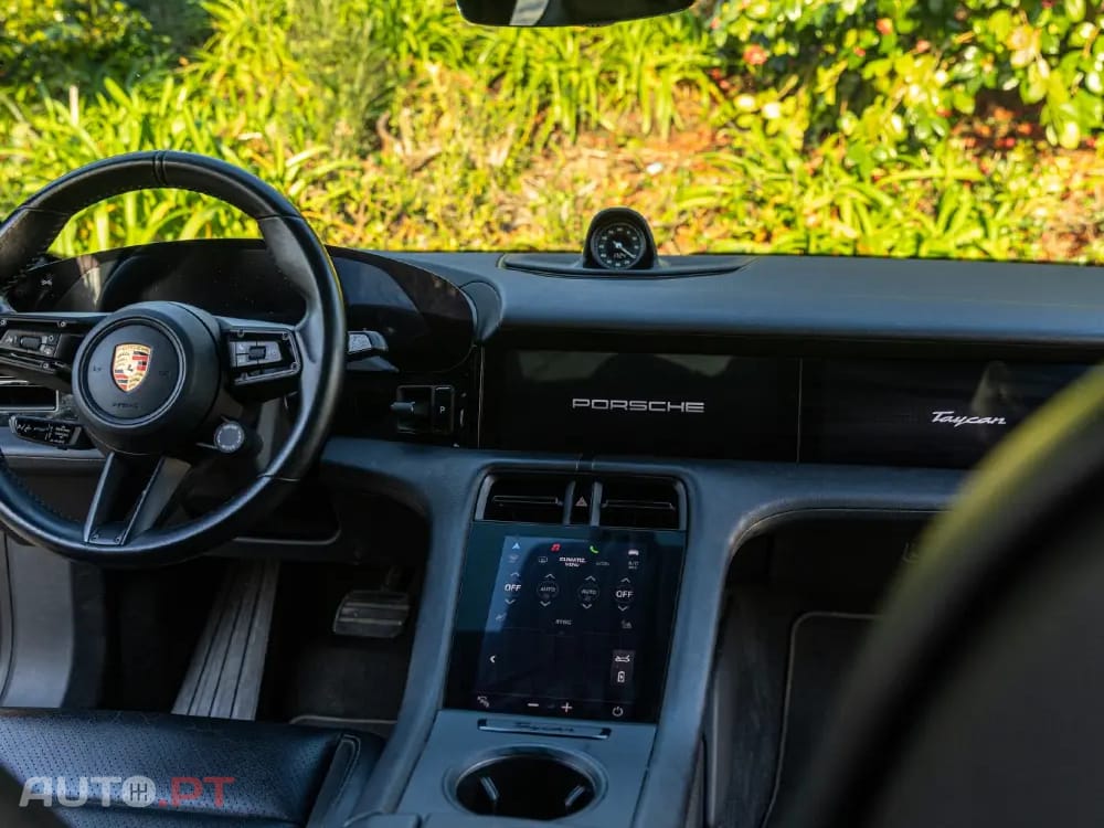 Porsche Taycan 4S