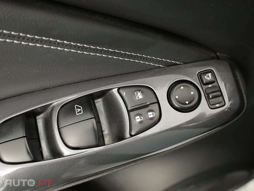 Nissan Juke Juke 1.6 Hybrid N-Design Black