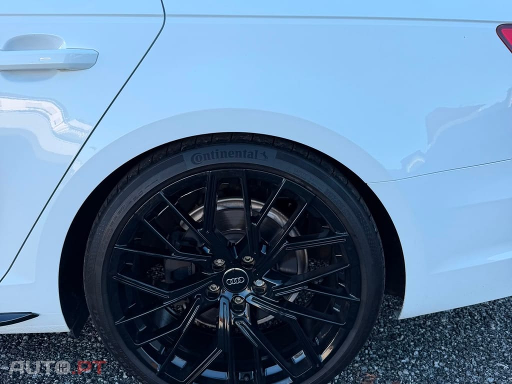 Audi A4 Avant 2.0 TDI quatro S-line S tronic