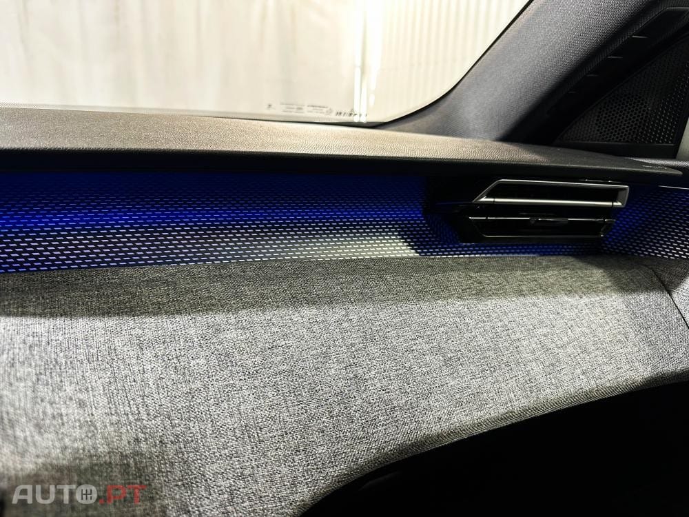 Peugeot E-3008 73 kWh GT