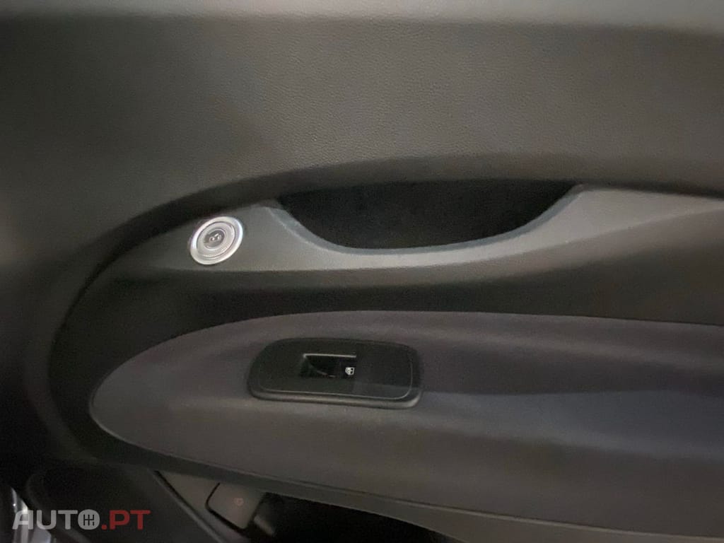 Fiat 500e 42 KWh Icon — fotografia 19