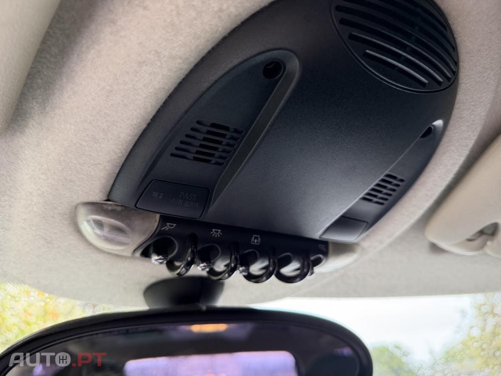 MINI Cooper Cooper D