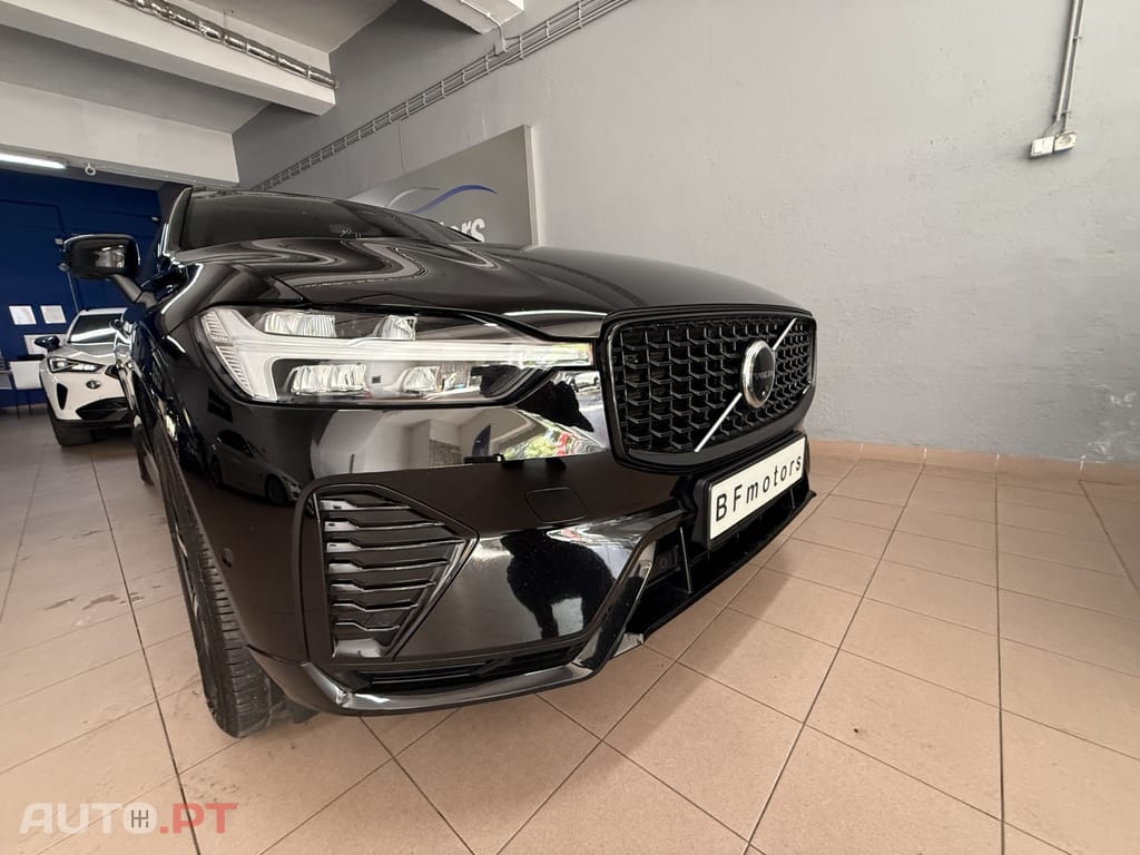 Volvo XC60 2.0 B4 R-Design Geartronic