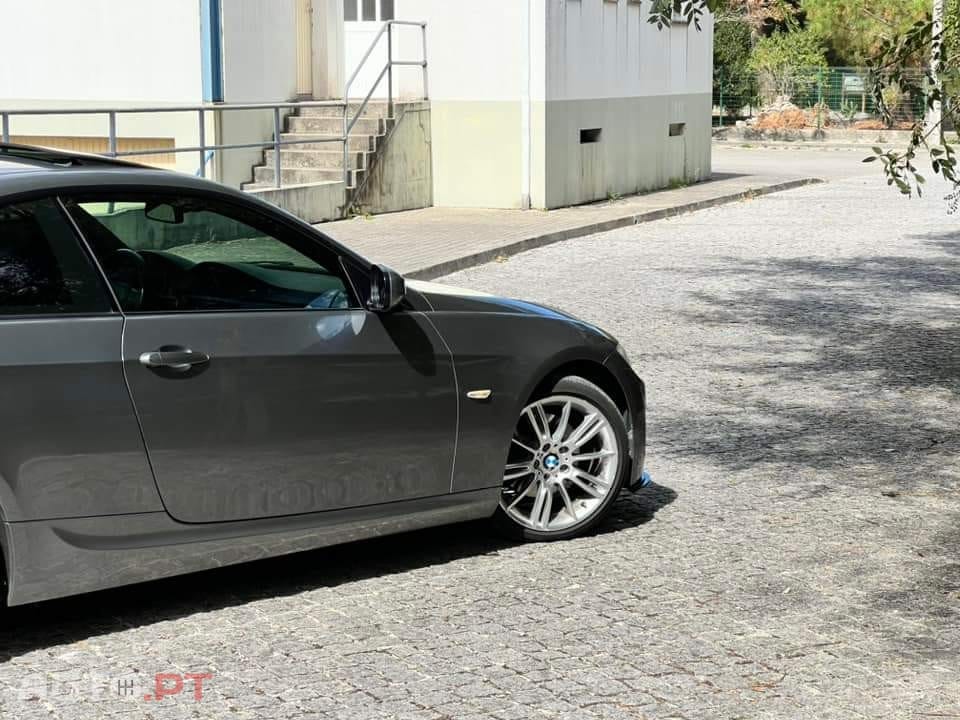BMW 320 d Coupe Edição M Auto