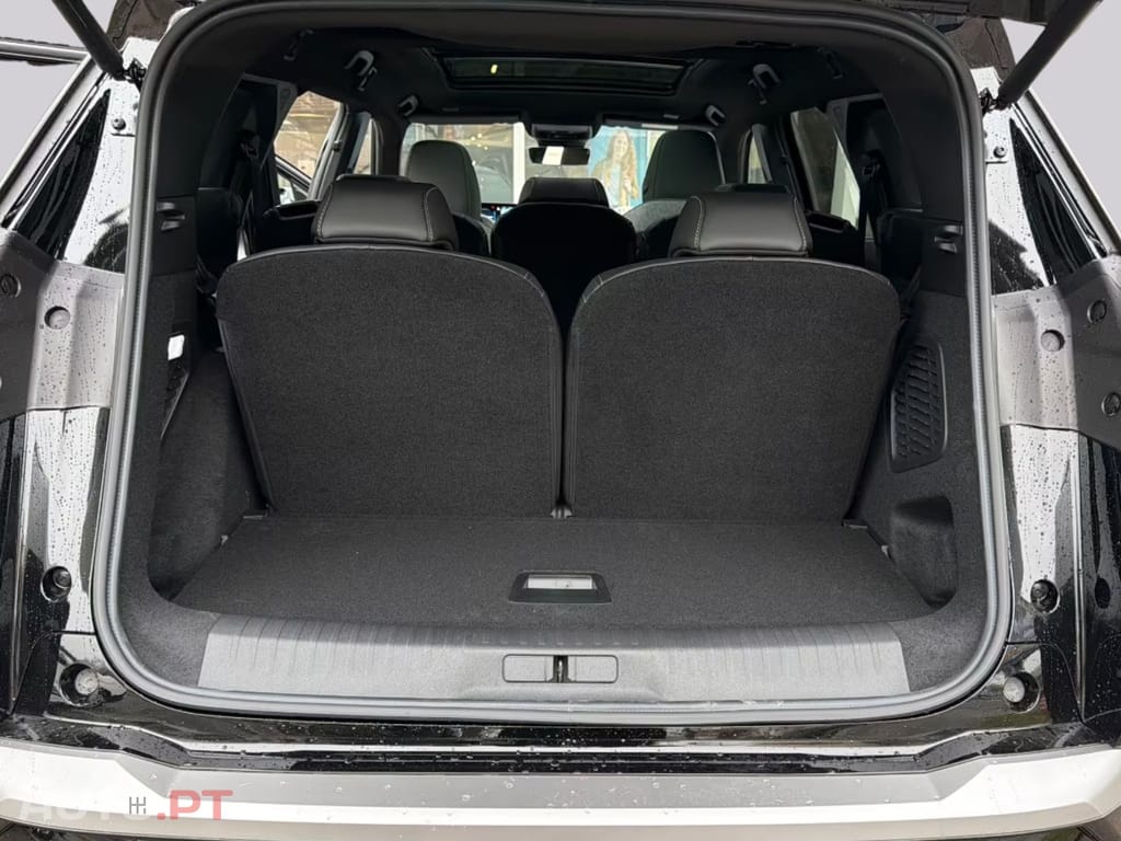 Peugeot E-5008 Long Range AWD I.V.A DEDUTIVEL 