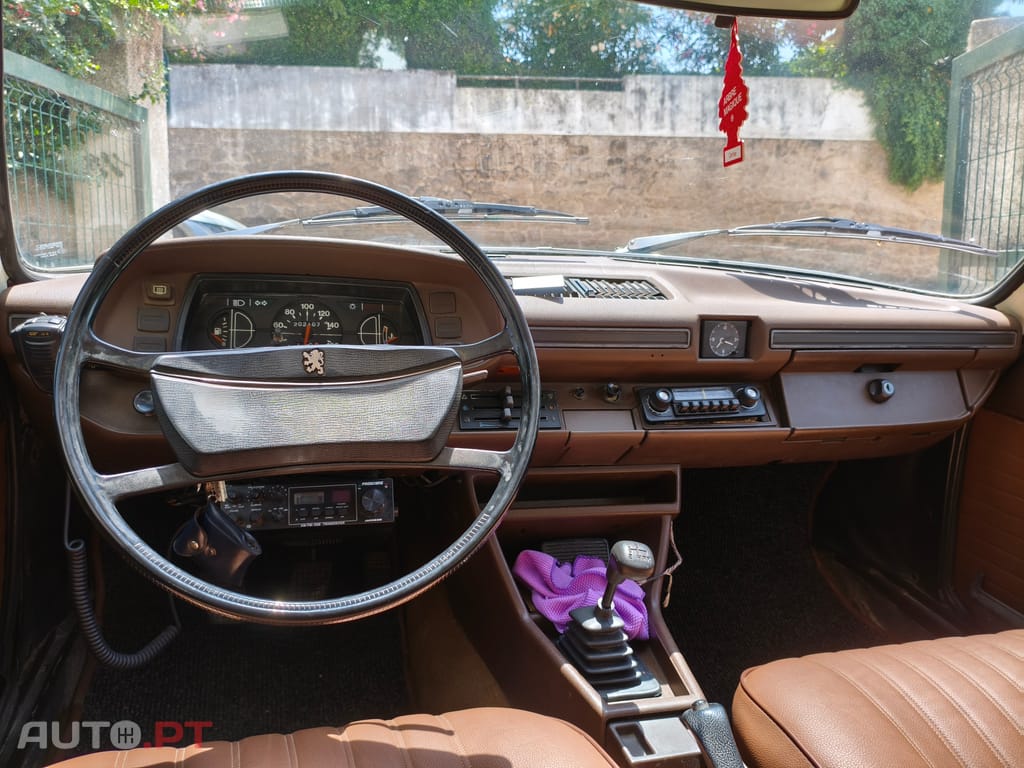 Peugeot 504 Carro