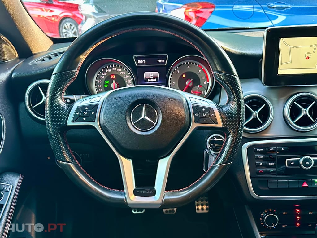 Mercedes-Benz CLA 180 CDi AMG Line
