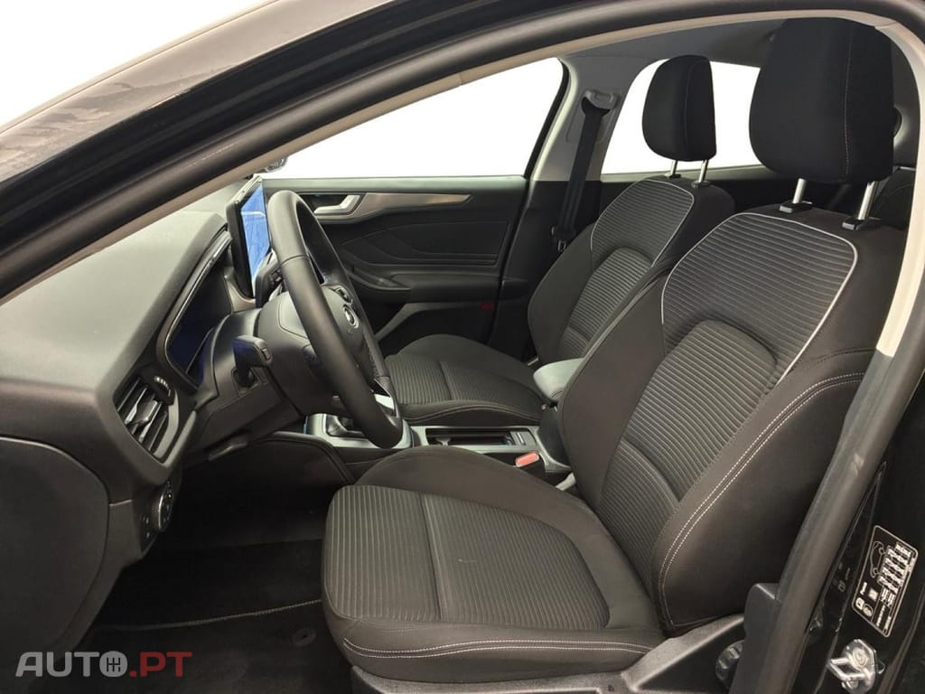 Ford Focus 1.0 Flexifuel mHEV Powershift Titanium X Business