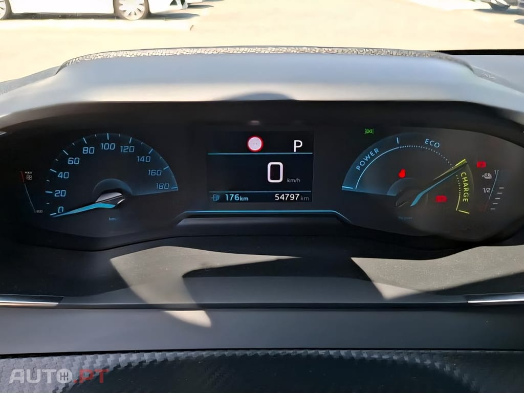 Peugeot E-208 50 kWh Style