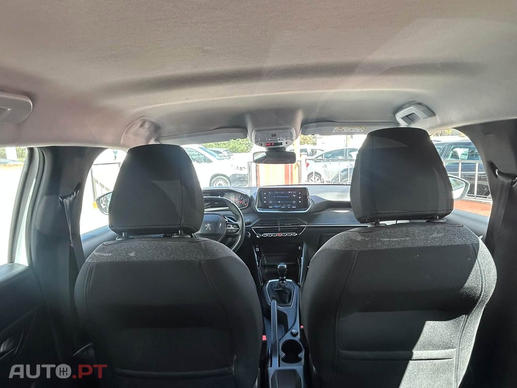 Peugeot 208 1.2 Pure Tech Style- Gasolina