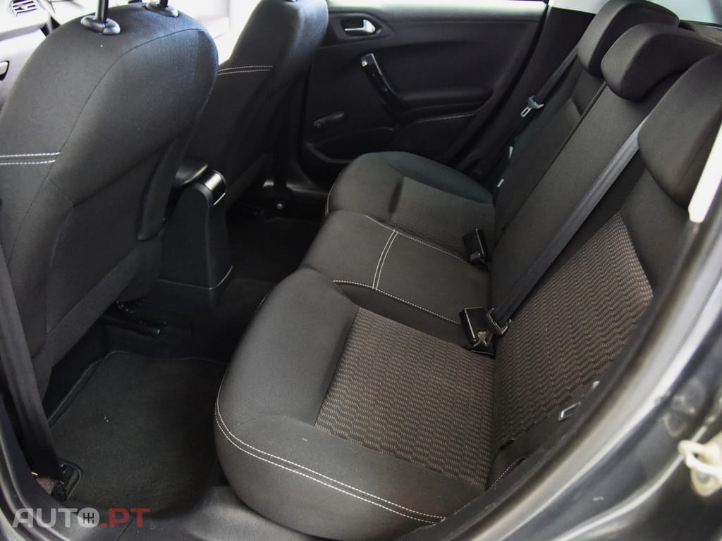 Peugeot 208 1.6 BlueHDi Active