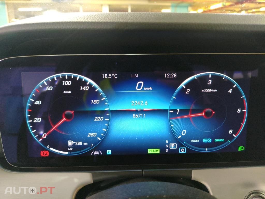Mercedes-Benz E 220