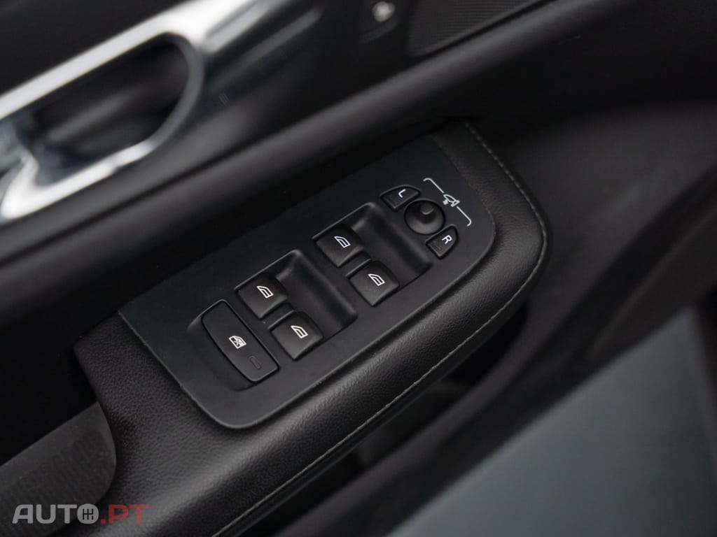 Volvo V60 2.0 T6 AWD TE Inscription Expression