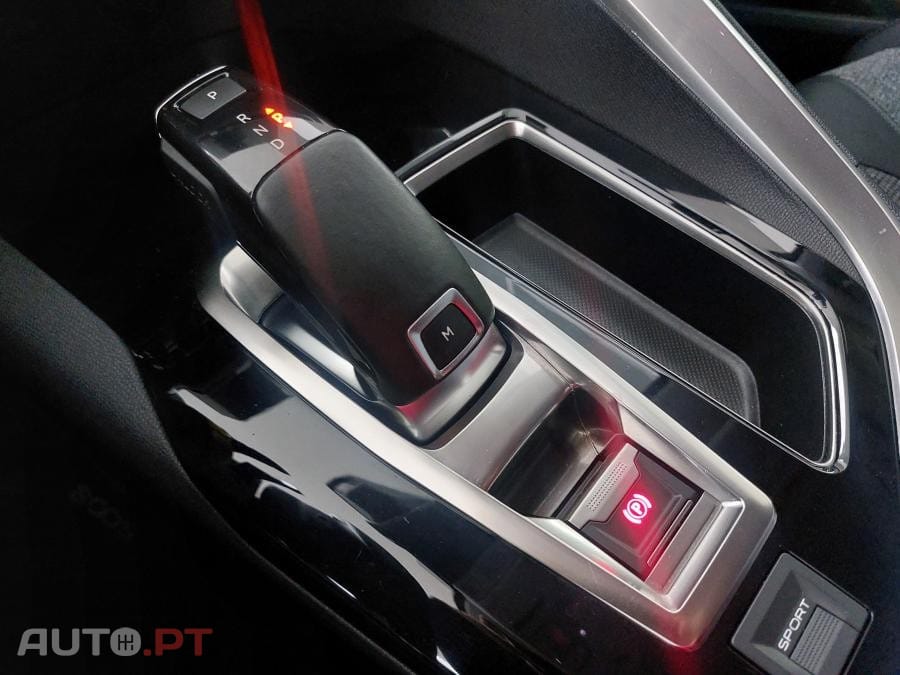 Peugeot 5008 1.5 BlueHDi Allure EAT8