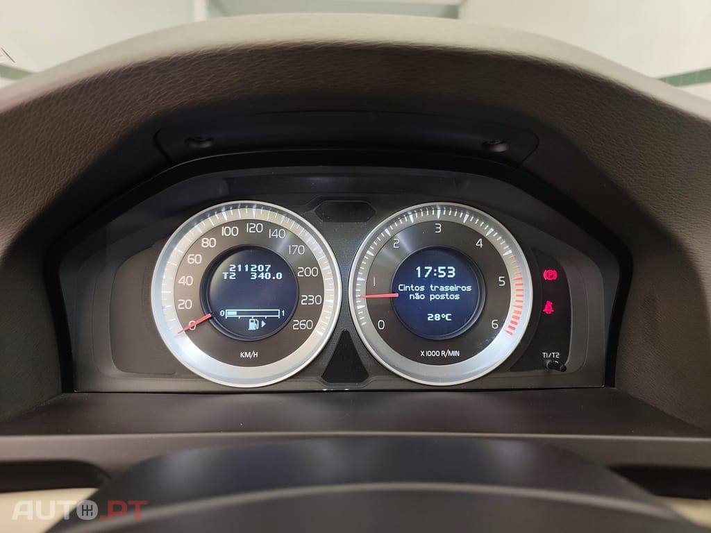 Volvo V60 2.0 D4 Momentum