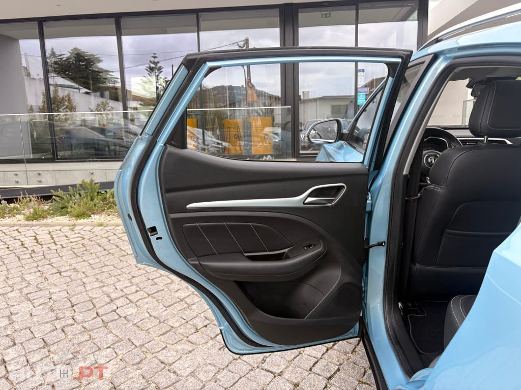 MG ZS EV 44.5 kWh Luxury