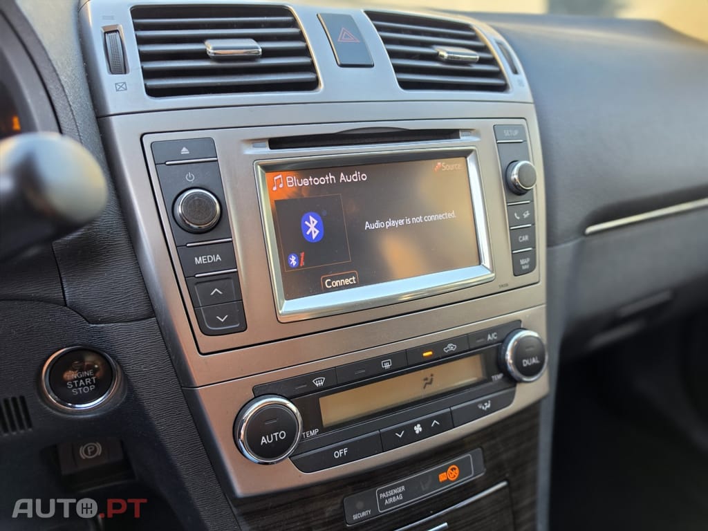 Toyota Avensis 2.0 D-4D Luxury+GPS