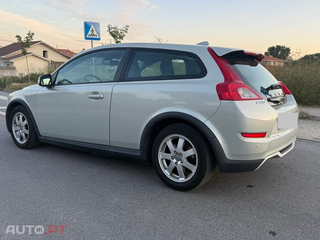 Volvo C30 1.6 D Drive 99g Momentum Start/Stop