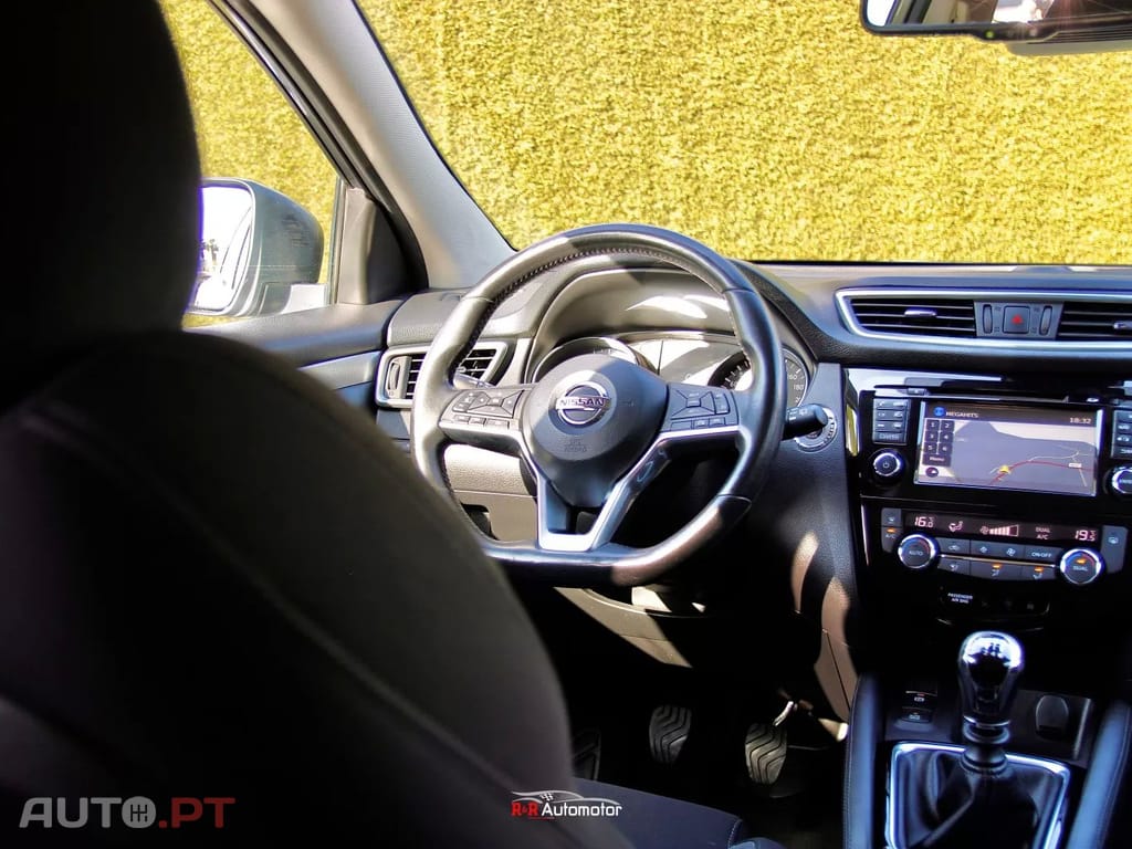 Nissan Qashqai 1.5 dCi N-Connecta Led