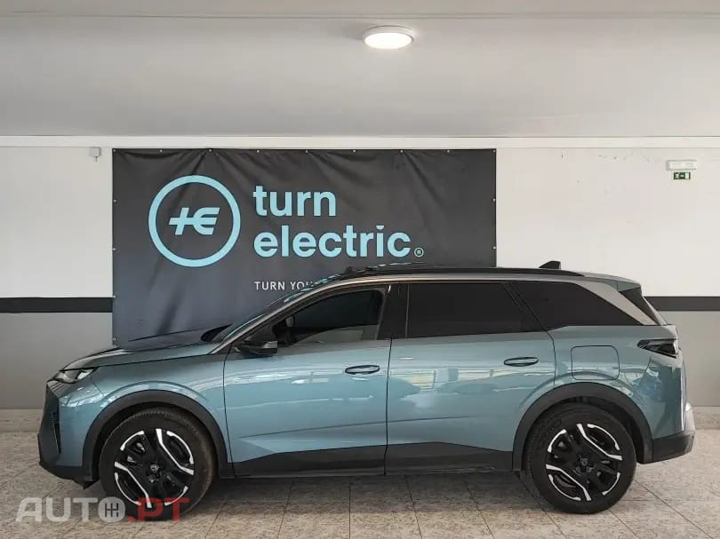 Peugeot E-5008 73 kWh Allure