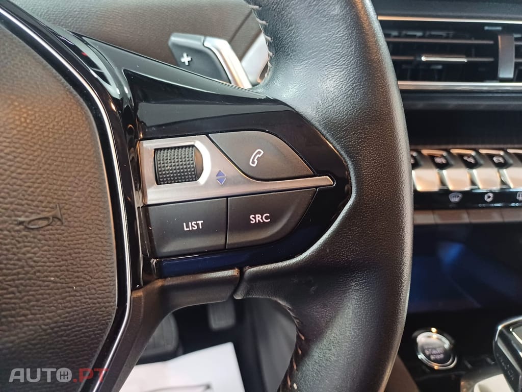 Peugeot 3008 1.2 PureTech Allure EAT8