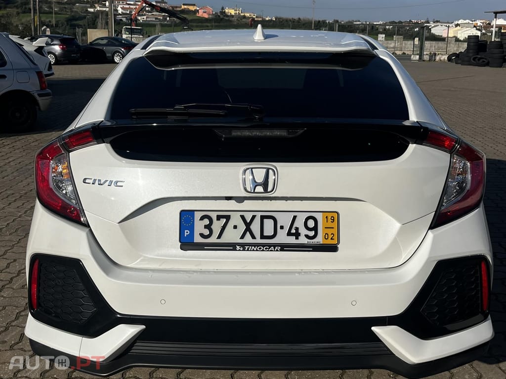 Honda Civic I-VTEC Elegance Navi