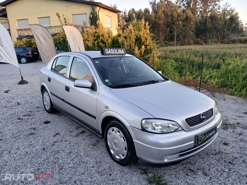 Opel Astra 1.4 Club