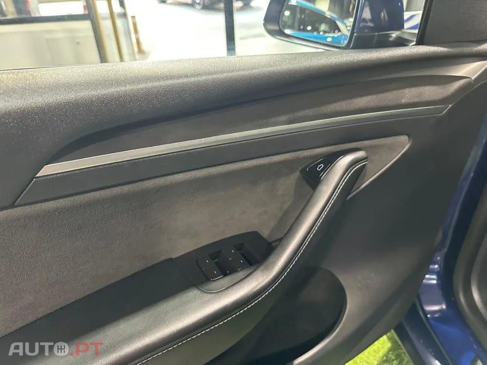 Tesla Model Y Long Range Dual Motor AWD