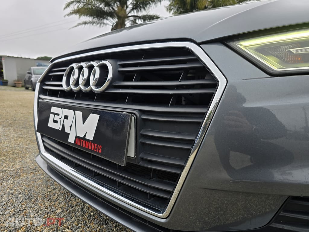 Audi A3 30 TFSI STRONIC