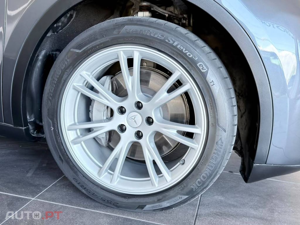 Tesla Model Y Tração Traseira