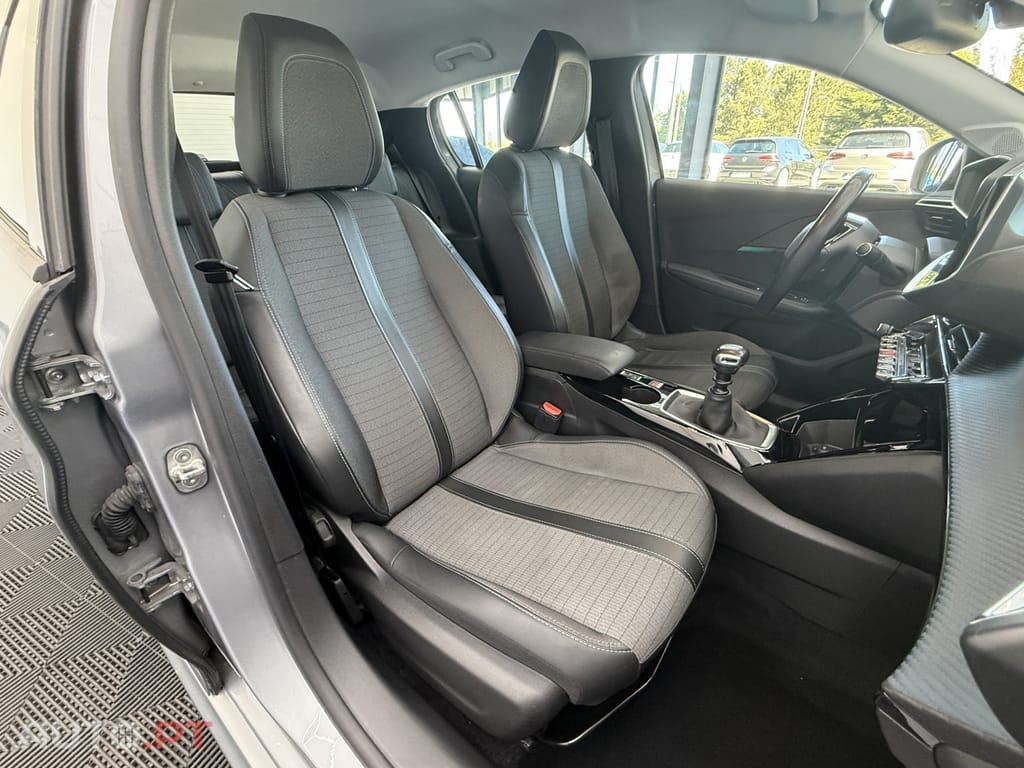 Peugeot 208 1.2 PureTech Allure Pack