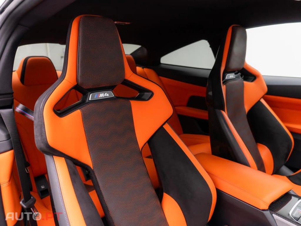 BMW M4 COMPETITION
