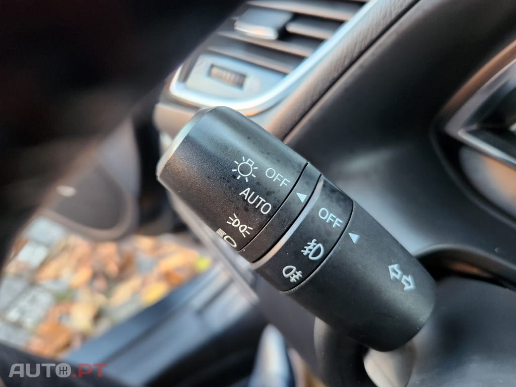 Mazda 3 1.5 Sky-D Excellence Navi