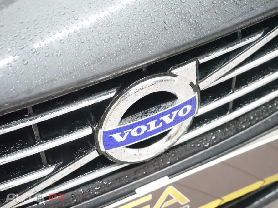 Volvo V60 2.4 D6 Summum AWD Phev